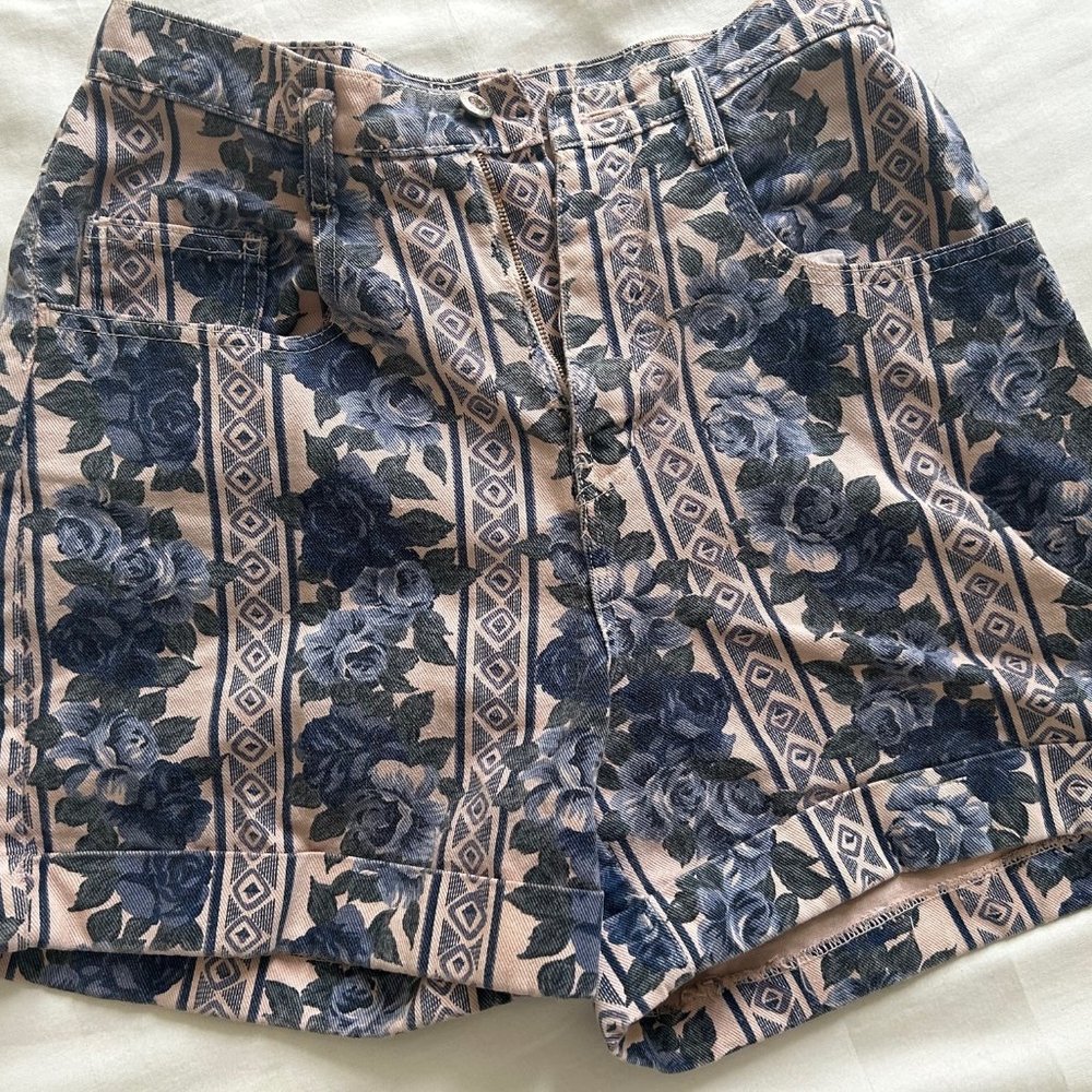 Vintage jean shorts